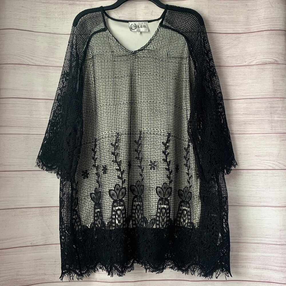 L&B Boho White with Black Overlay Lace Tunic Top Floral Embroidery Size L/XL